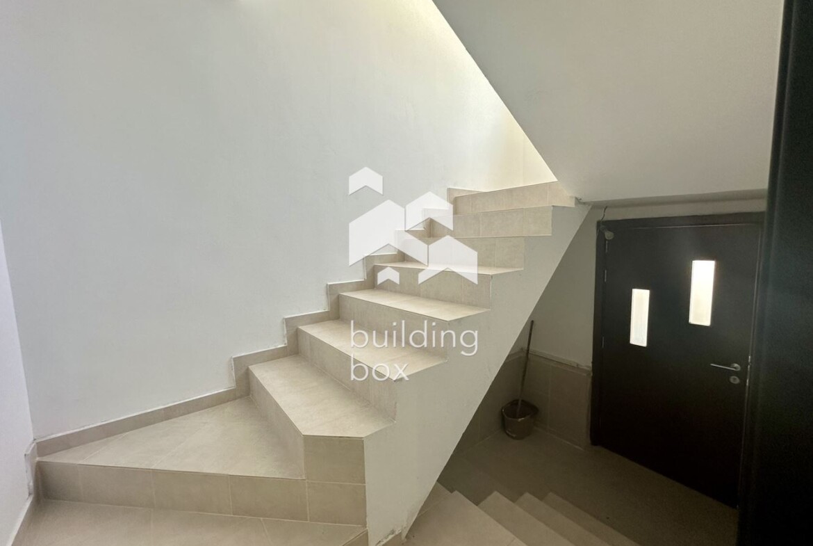 Къща в с. Лозен - 0