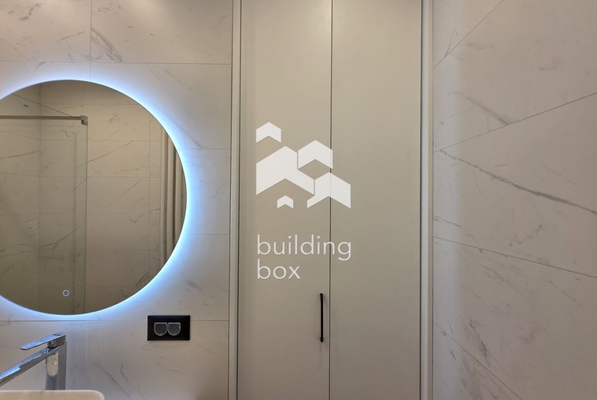 Тристаен апартамент в идеален Център - 0