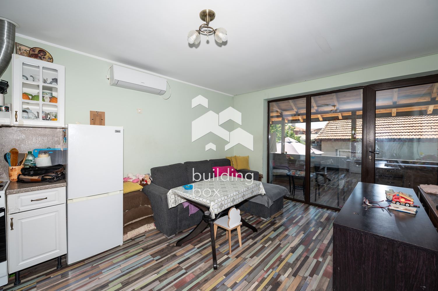 Самостоятелна къща - с. Първенец - 0