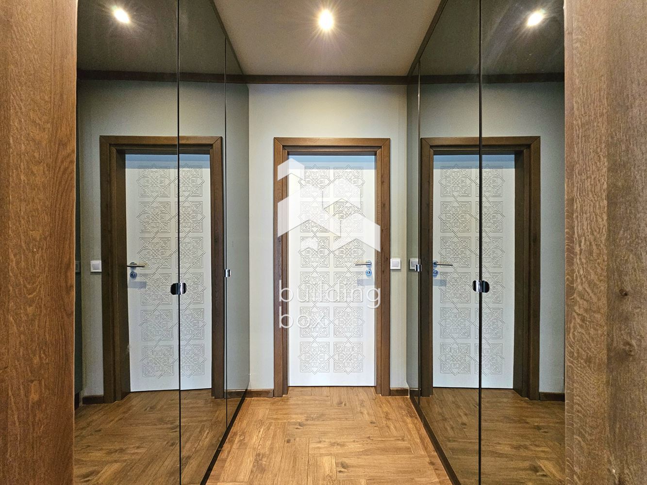 Четиристаен апартамент в престижния комплекс Maxi - 0