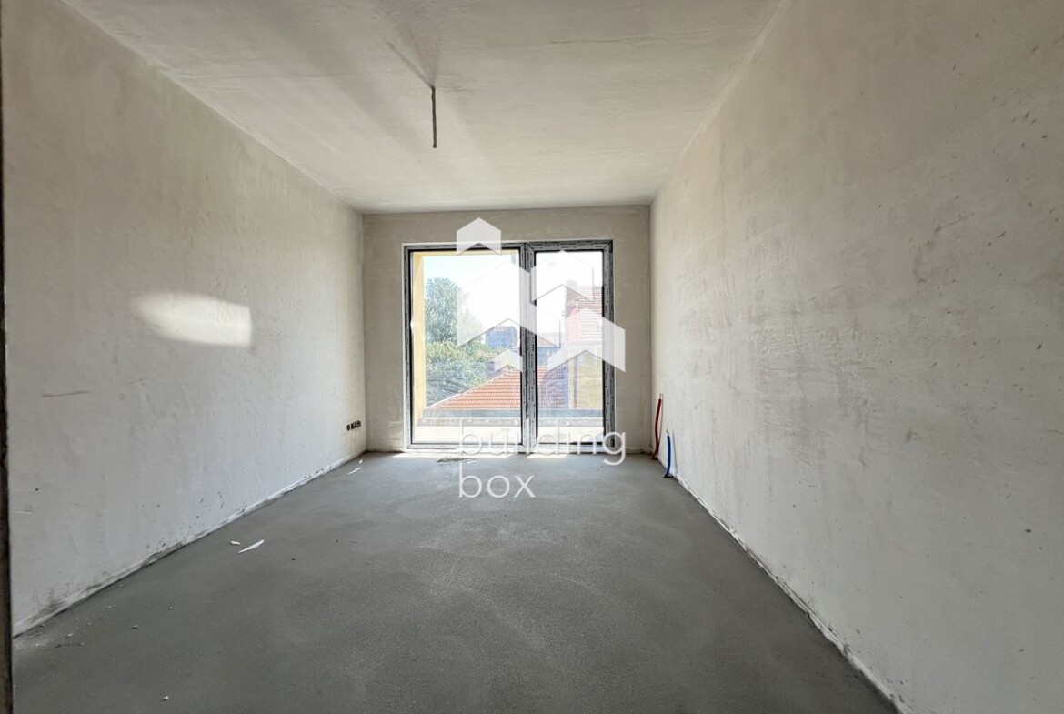 Тристаен апартамент в нова модерна сграда – Централна София - 0