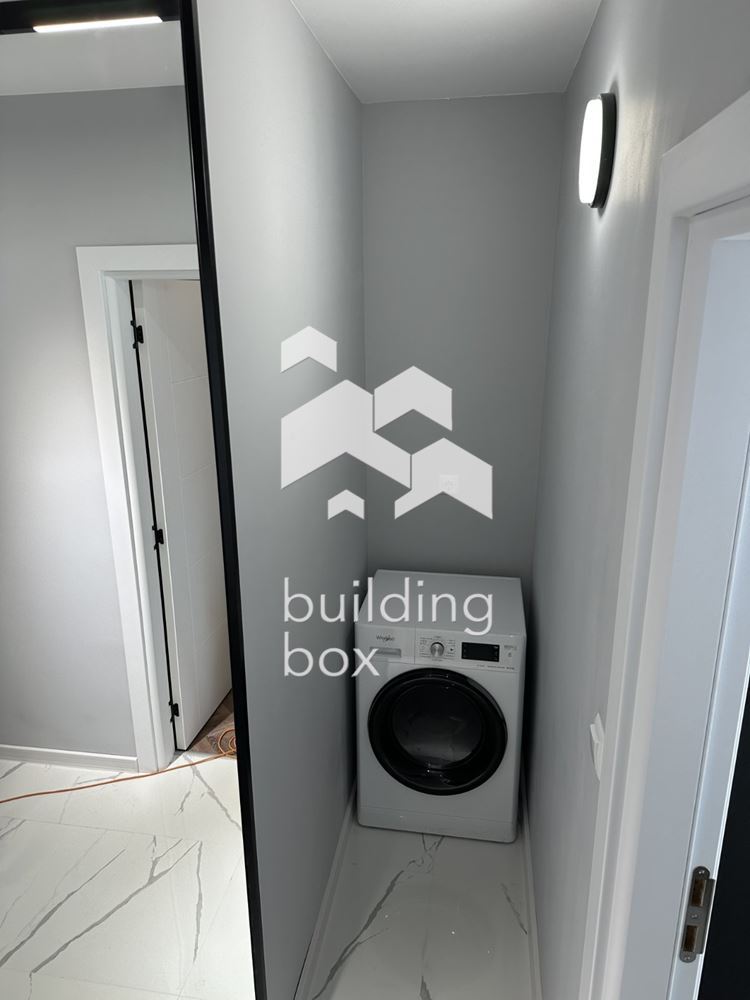 Двустаен обзаведен апартамент - кв. Христо Смирненски - 0