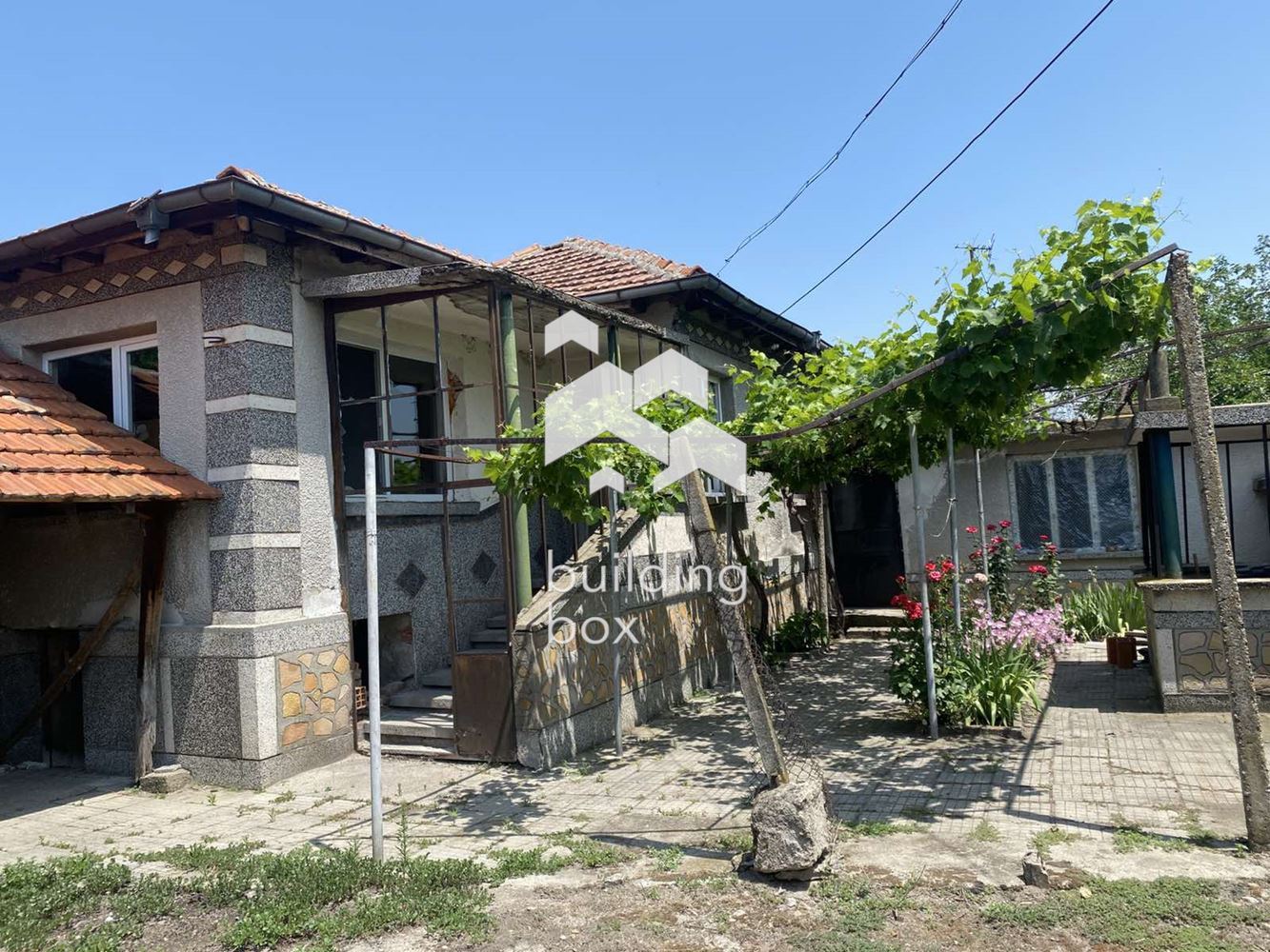 Къща за ремонт – с. Стряма