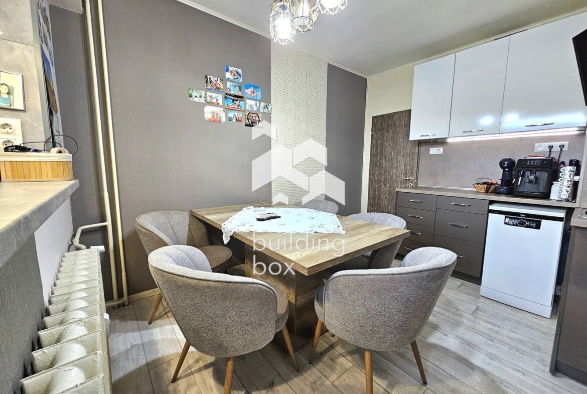 Обзаведен тристаен апартамент - кв. Люлин 3 - 0