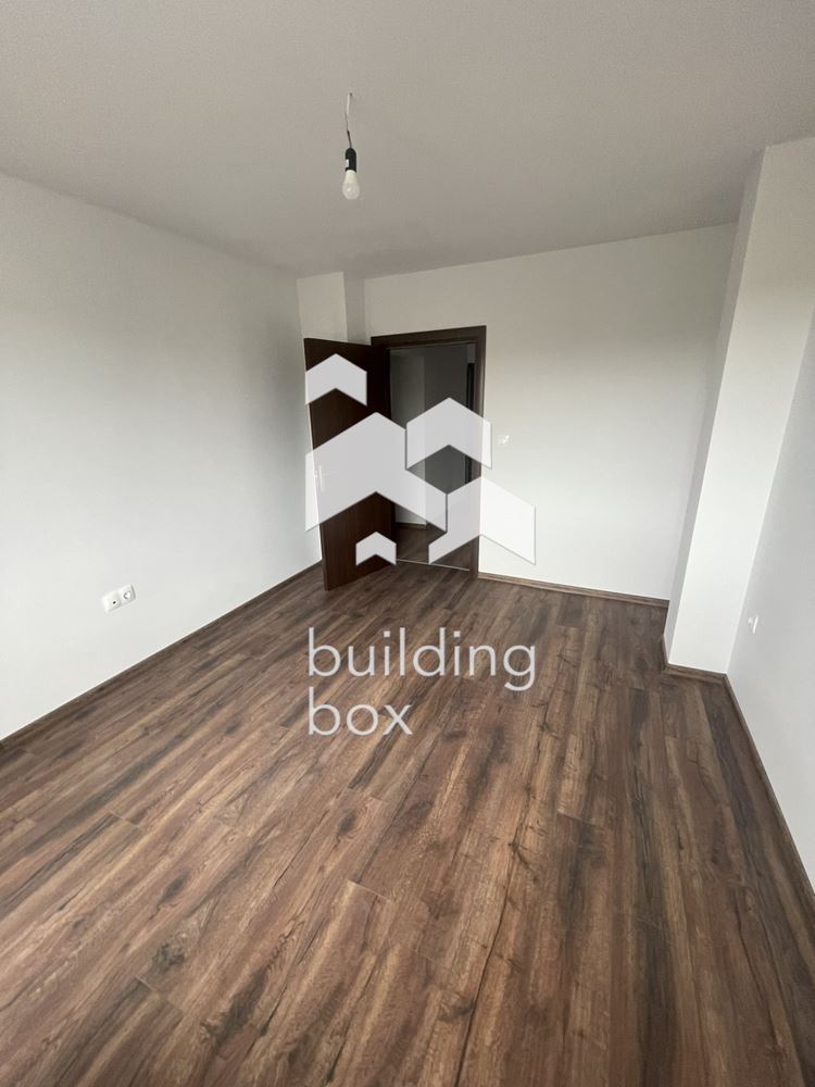 Прекрасен Тухлен Апарамент на Отлична Локация - 0