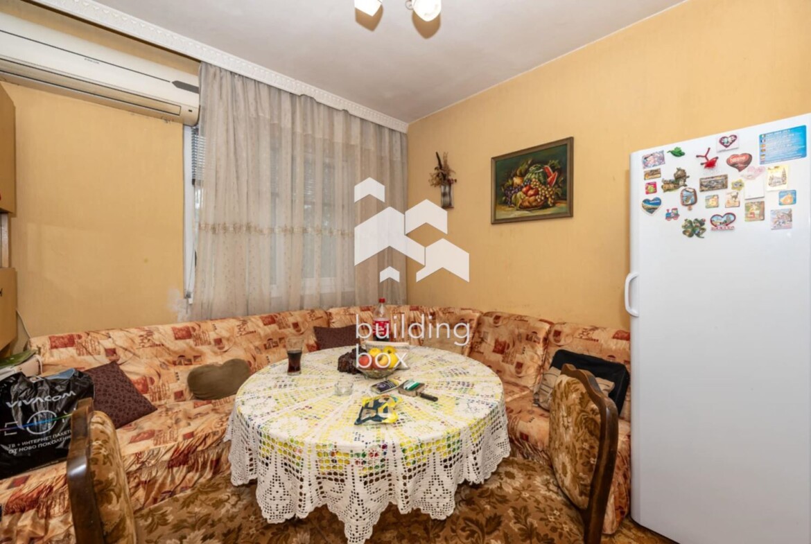 Просторен тристаен панел - кв. "Южен" - 0