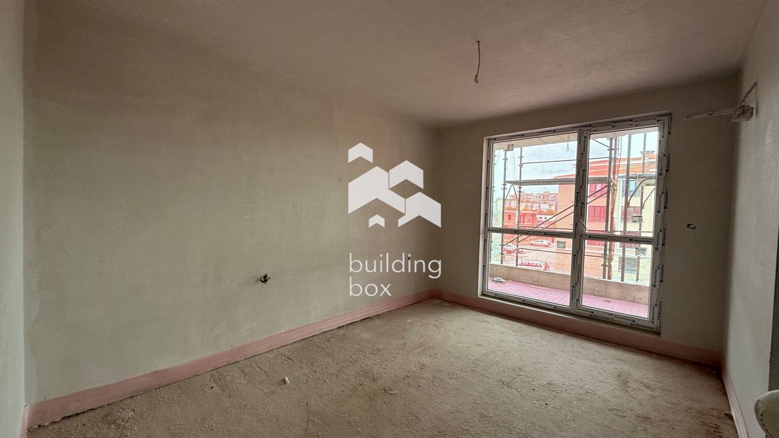 Четиристаен апартамент с акт 14 - 0