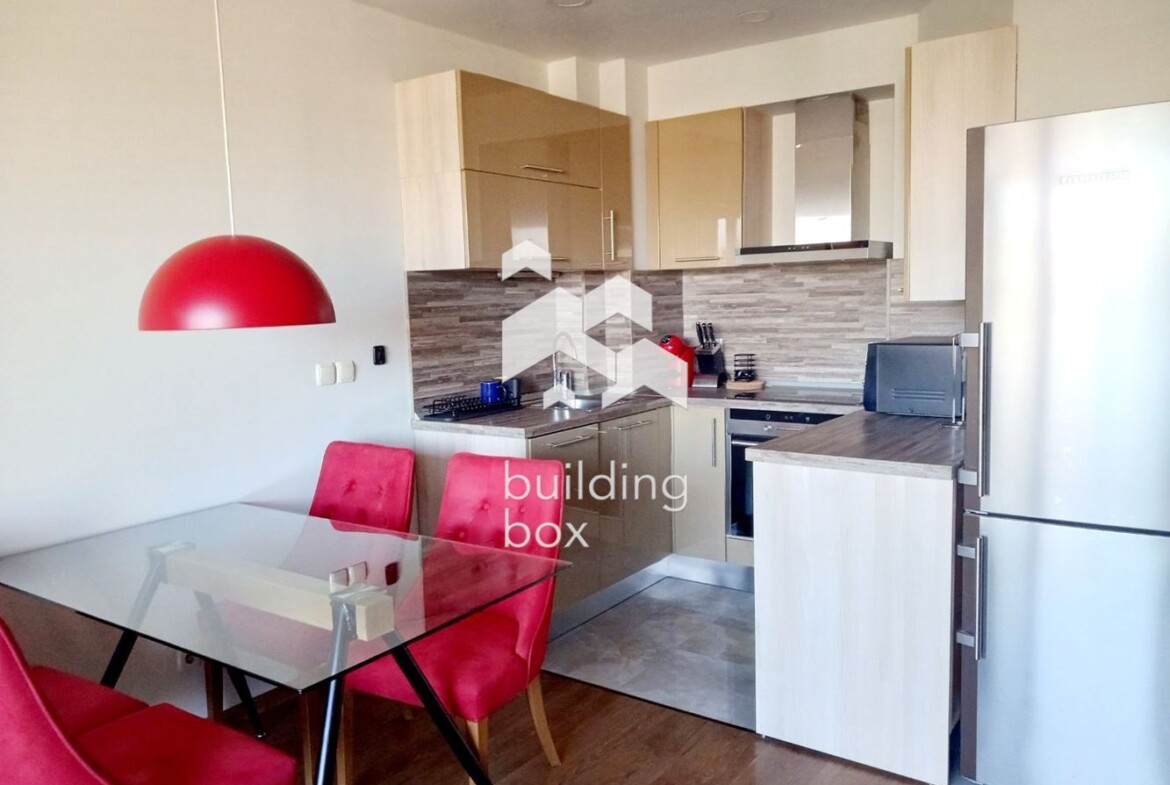 Просторен тристаен апартамент във висок клас затворен комплекс в кв. Витоша - 0