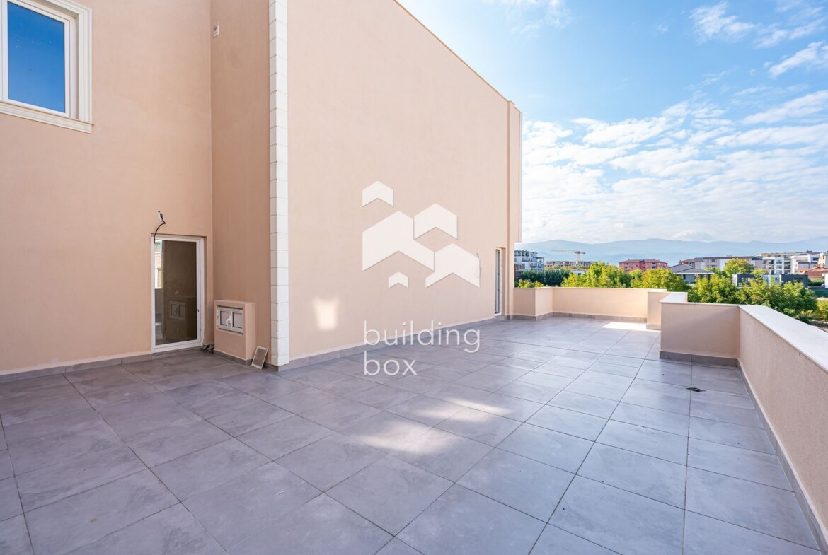 Тристаен апартамент пред АКТ16 - кв. Остромила - 0