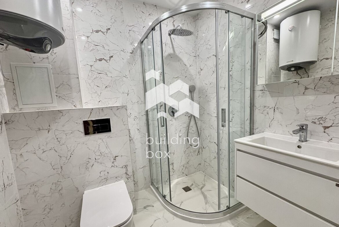 Двустаен апартамент в кв. Малинова долина - 0