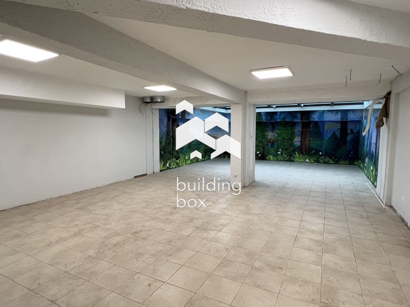 Търговска площ в ж.к. БОРОВО се отдава под наем! - 0