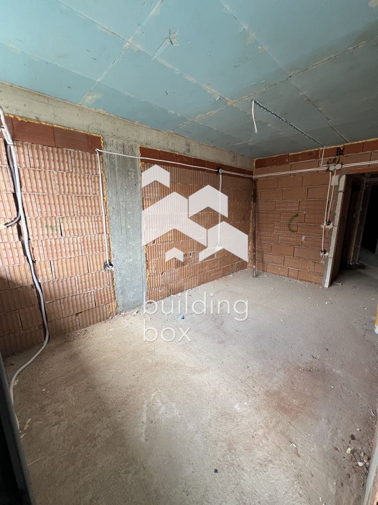 Двустаен апартамент след АКТ14 - кв. Христо Смирненски - 0