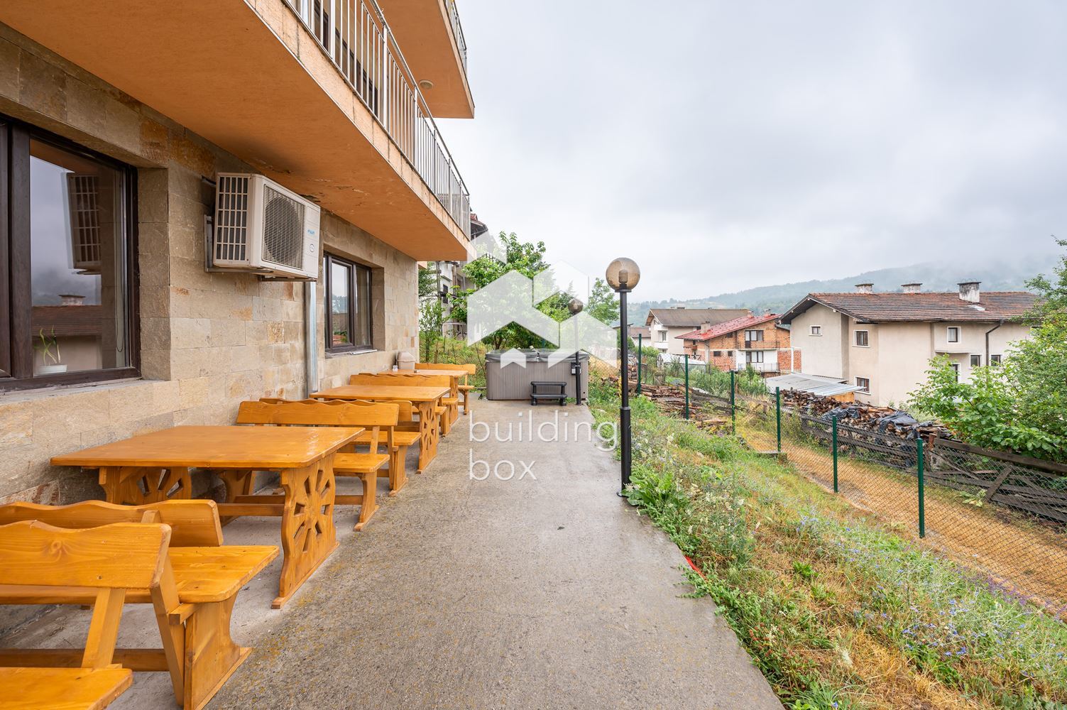 Хотел с 10 помещения за нощувки - гр. Батак - 0