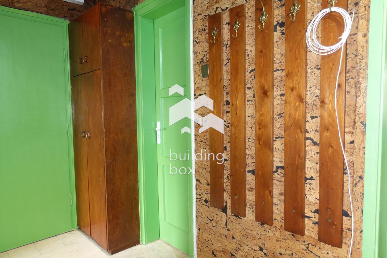 Продава се 2-стаен апартамент - Център - Обзаведен ! - 0