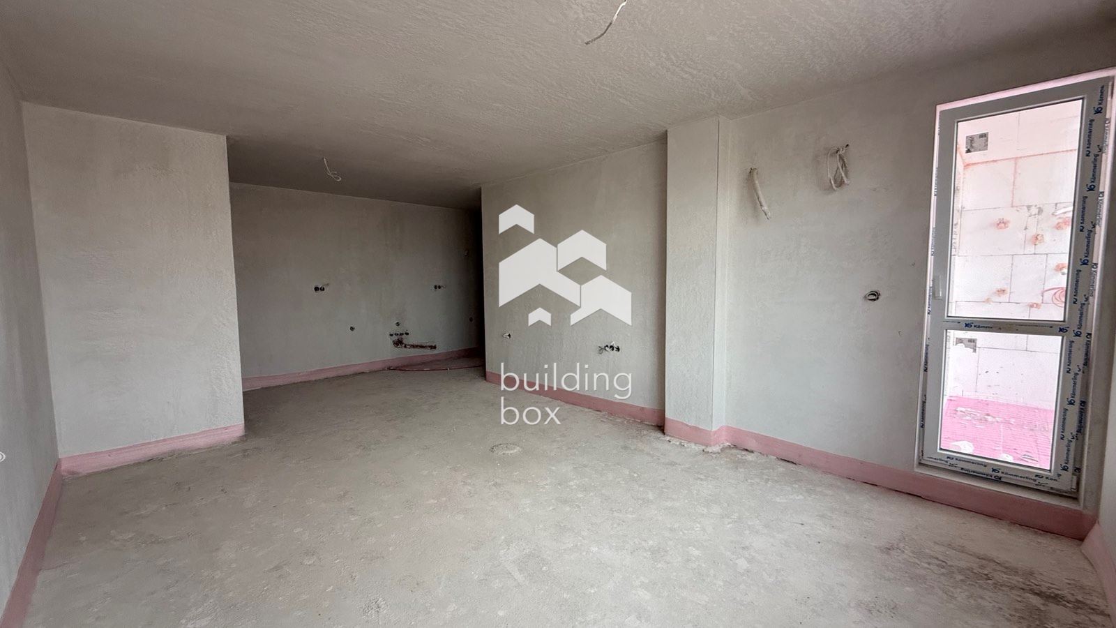 Тристаен апартамент с акт 14 - 0