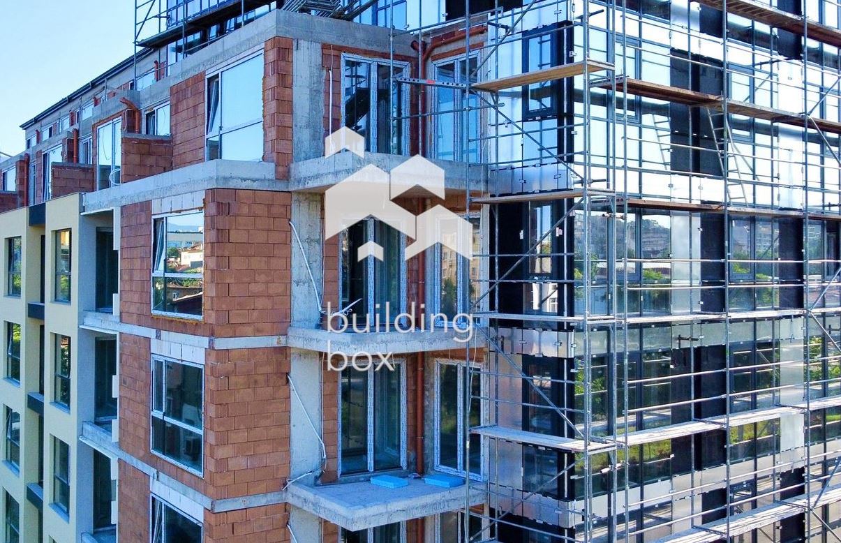 Тристаен апартамент в нова модерна сграда – Централна София - 0