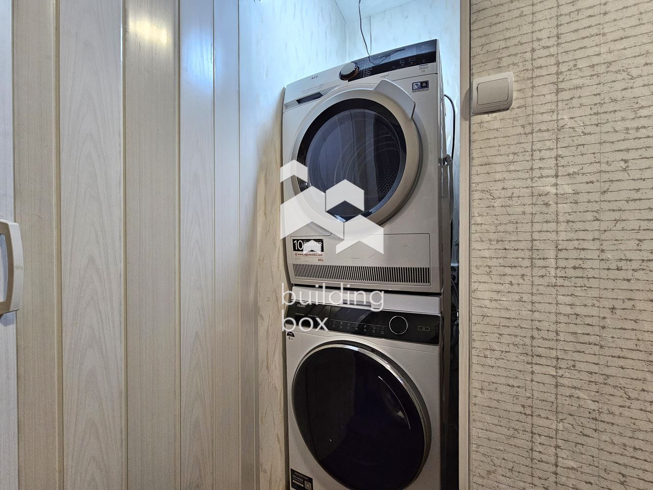 Обзаведен тристаен апартамент - кв. Люлин 3 - 0