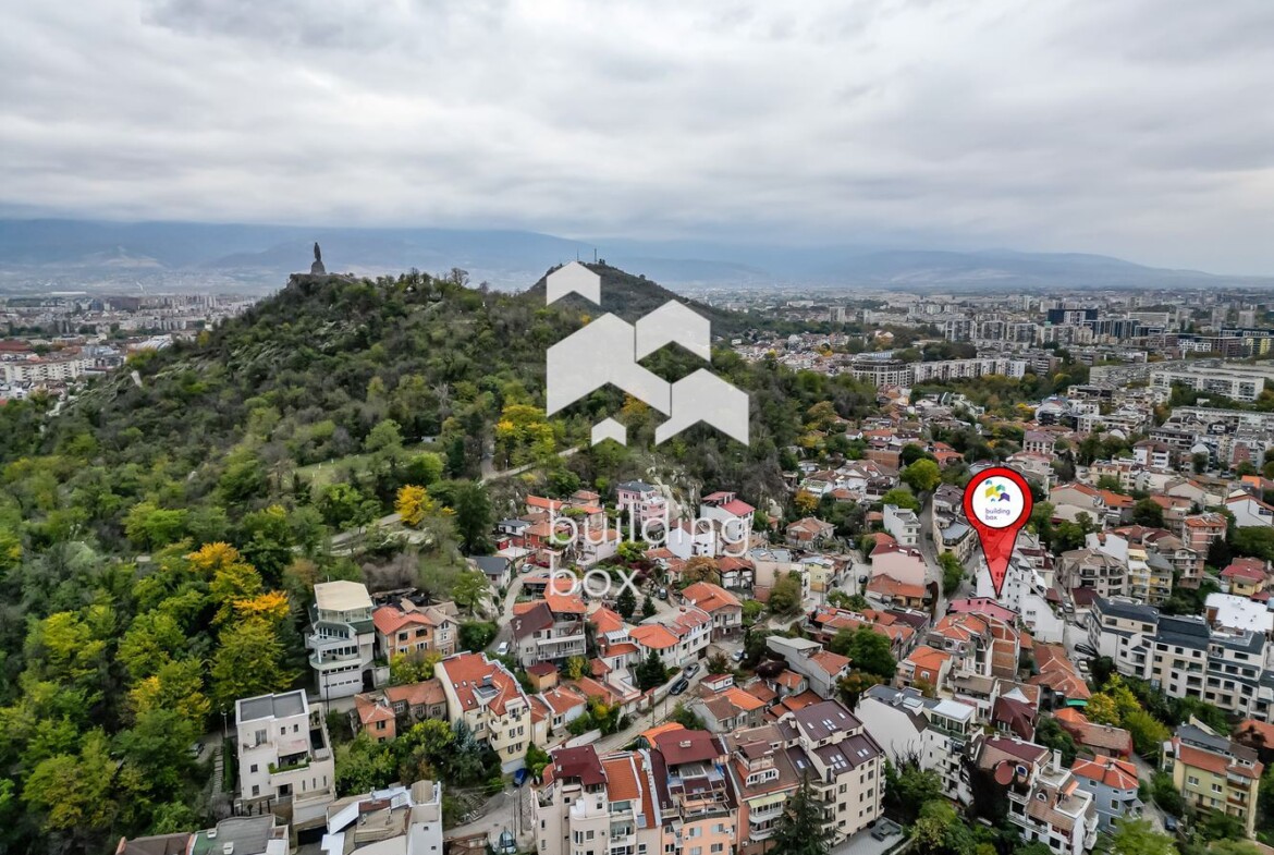 Самостоятелна къща в сърцето на гр. Пловдив - 0