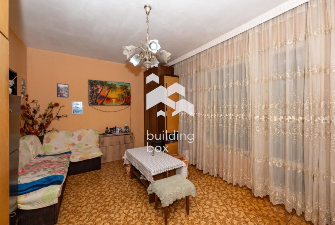 Просторен тристаен панел - кв. "Южен" - 0