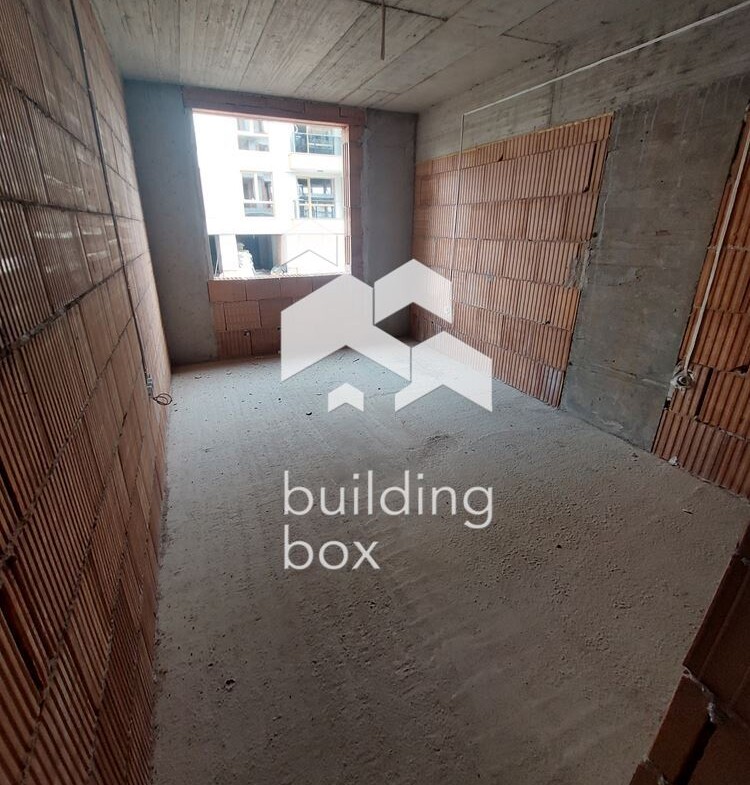 Тристаен апартамент до "Дентален университет" - гр. Пловдив - 0