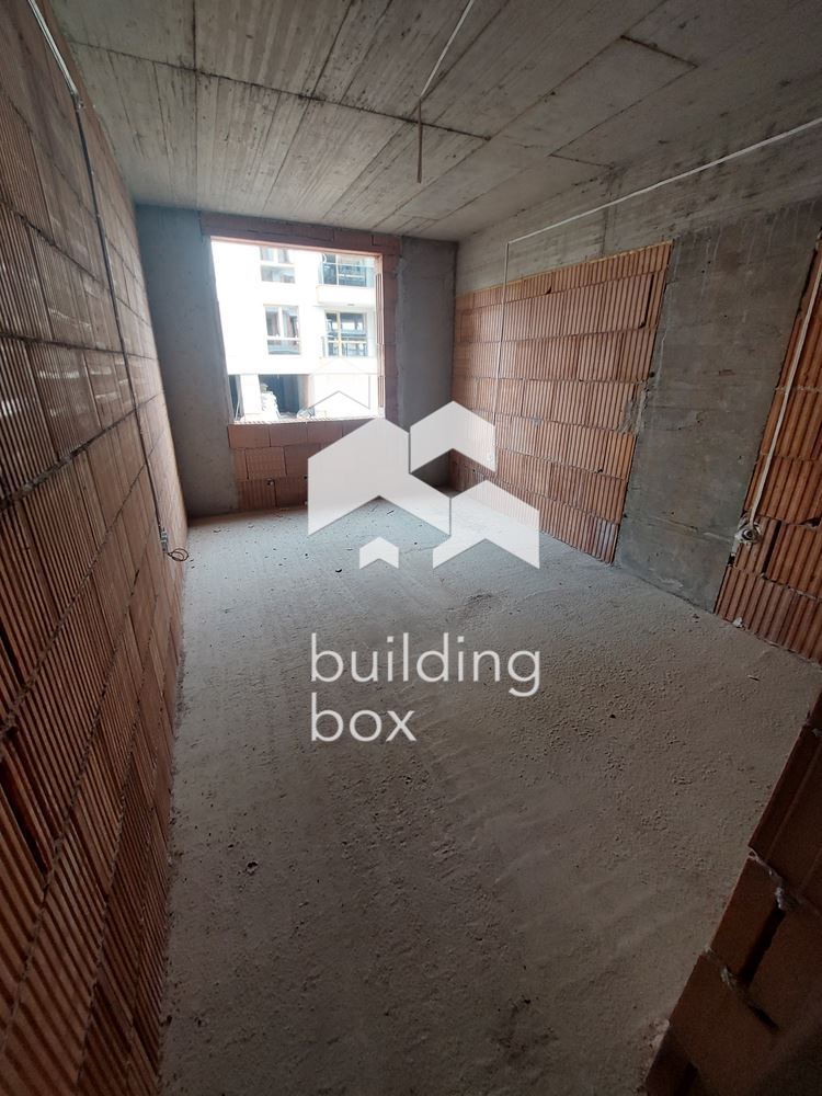 Тристаен апартамент до "Дентален университет" - гр. Пловдив - 0