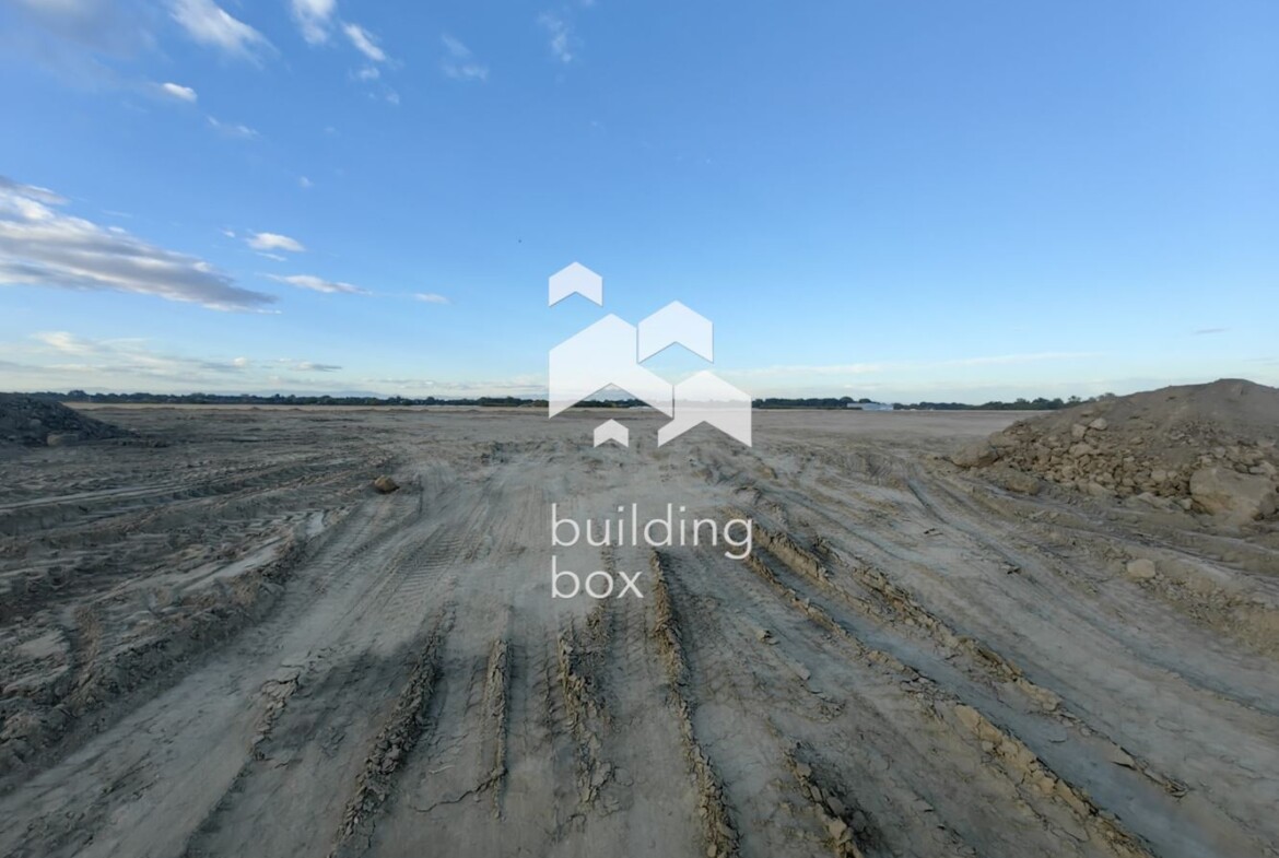 Промишлен парцел с голямо лице на главен път до гр. Пловдив - 0