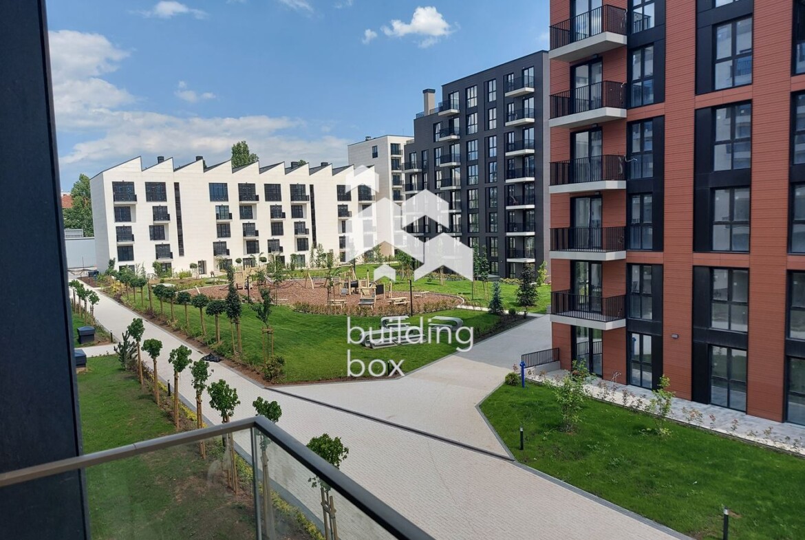 Продава тристаен апартамент - 0