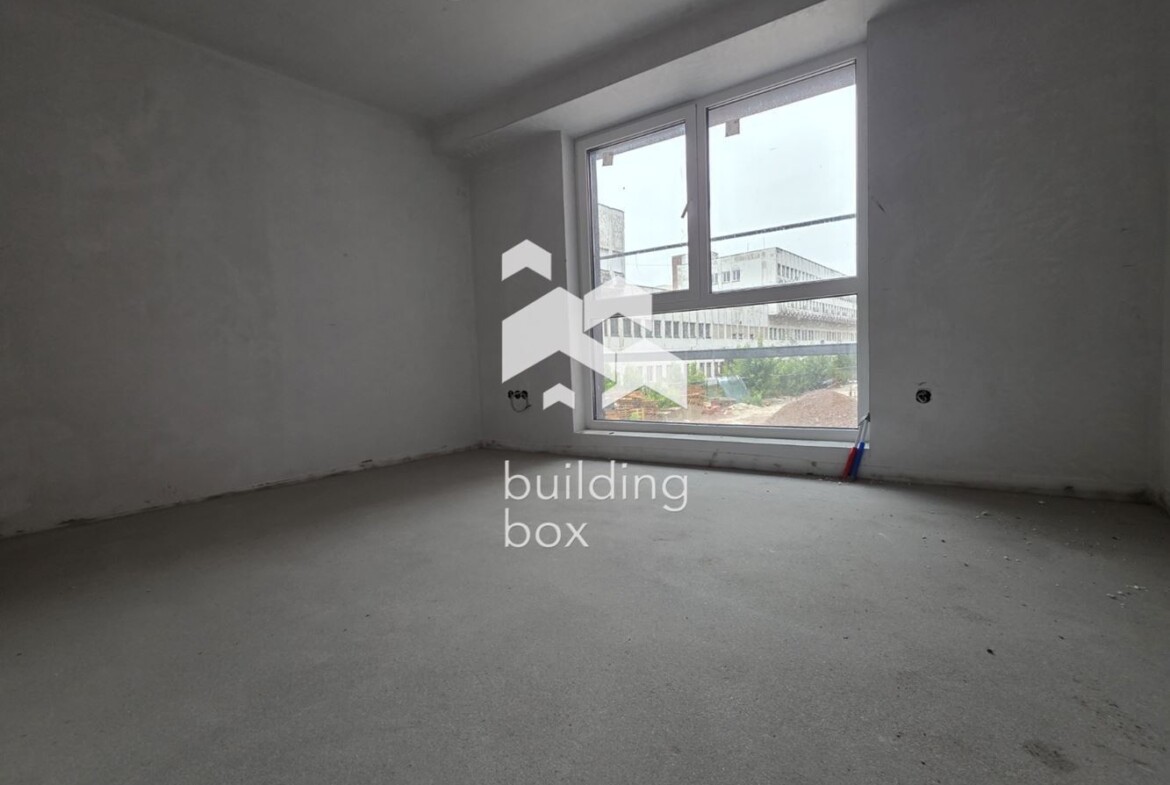 Тристаен апартамент - кв. Полигона - 0