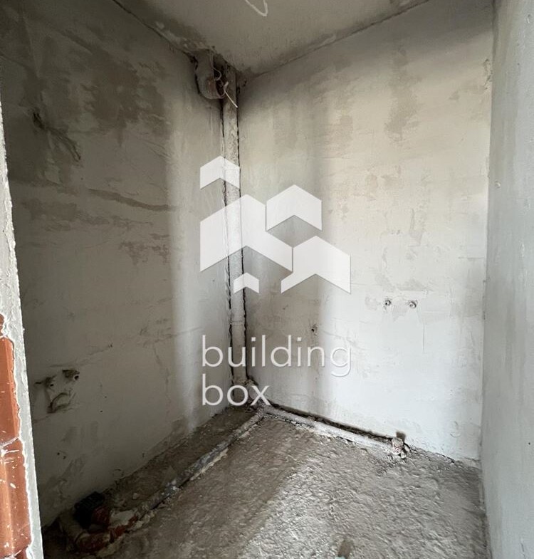 Тристаен апартамент в малка бутикова сграда - с. Белащица - 0