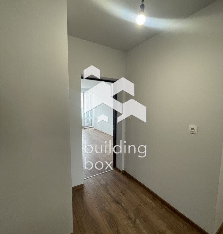 Прекрасен Тухлен Апарамент на Отлична Локация - 0