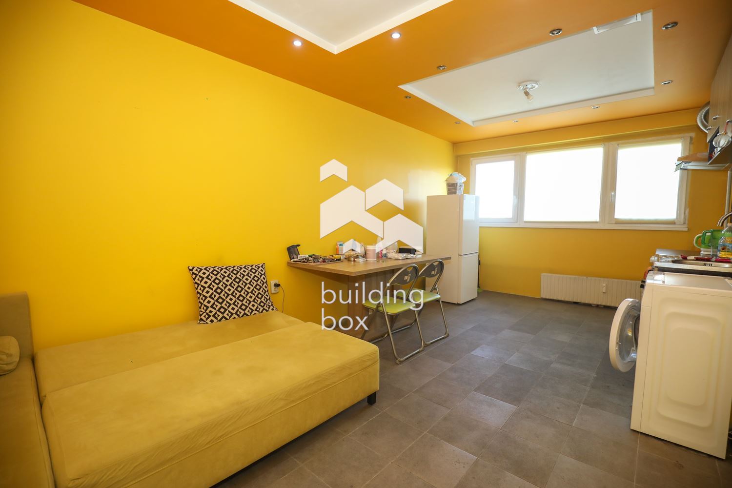 Двустаен апартамент - ж.к. Люлин 5 - 0