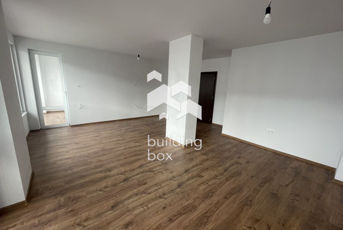 Прекрасен Тухлен Апарамент на Отлична Локация - 0