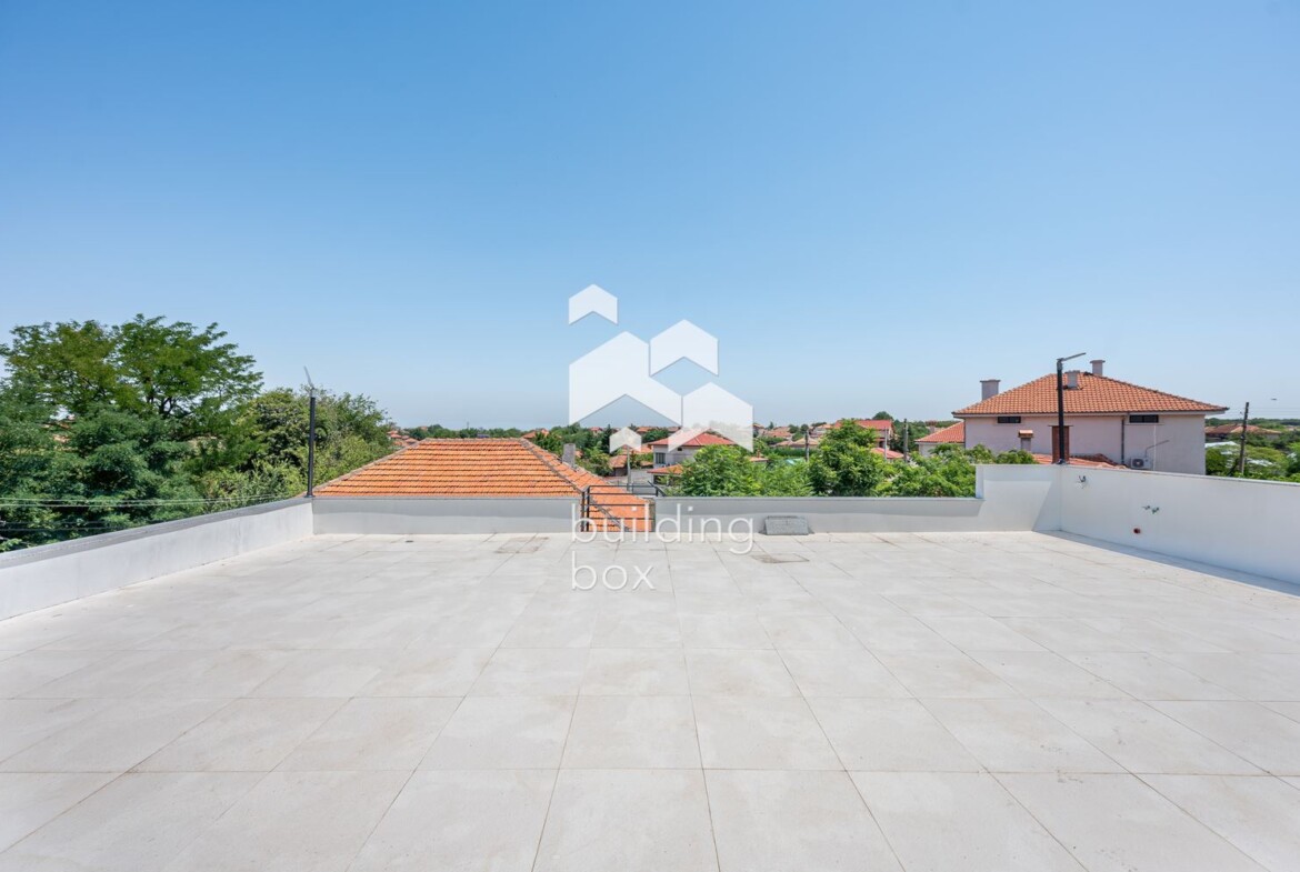 Къща на 12 км от гр. Пловдив - с. Чешнегирово - 0