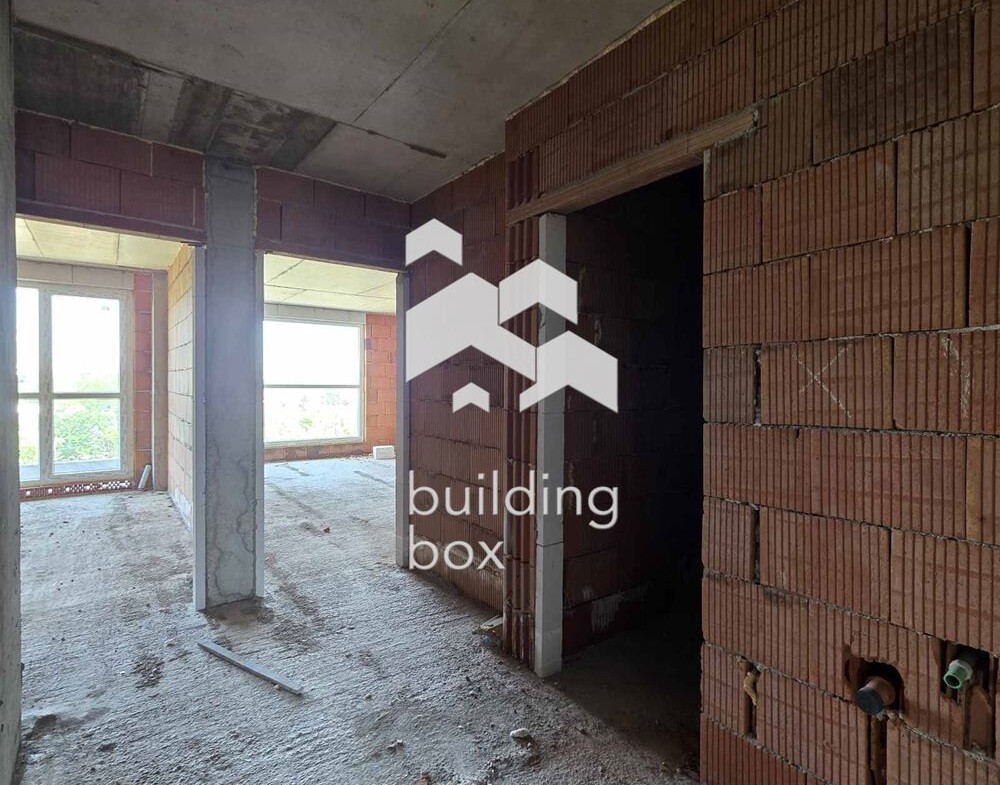 Двустаен апартамент - кв. Южен - 0