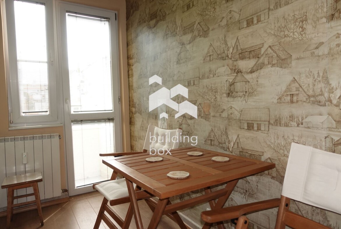 Продава се 2-стаен апартамент - Център - Обзаведен ! - 0