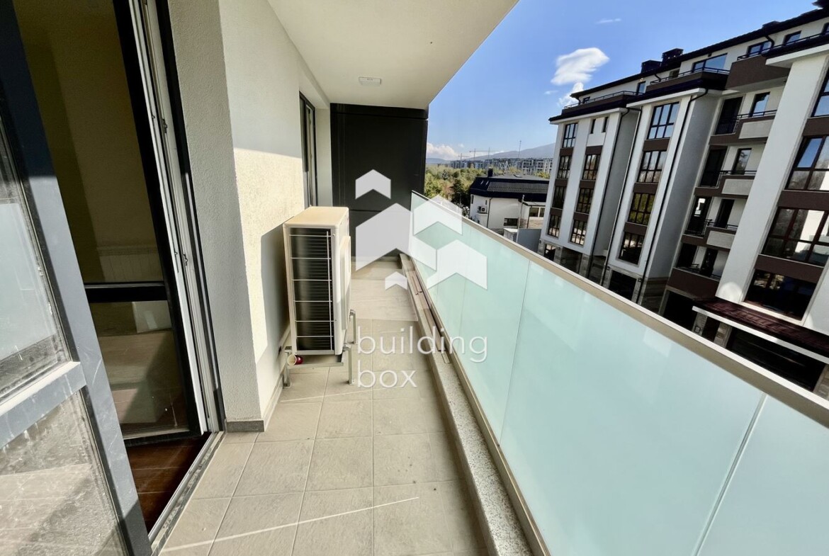 Чисто нов тристаен апартамент, ул. Флора - 0