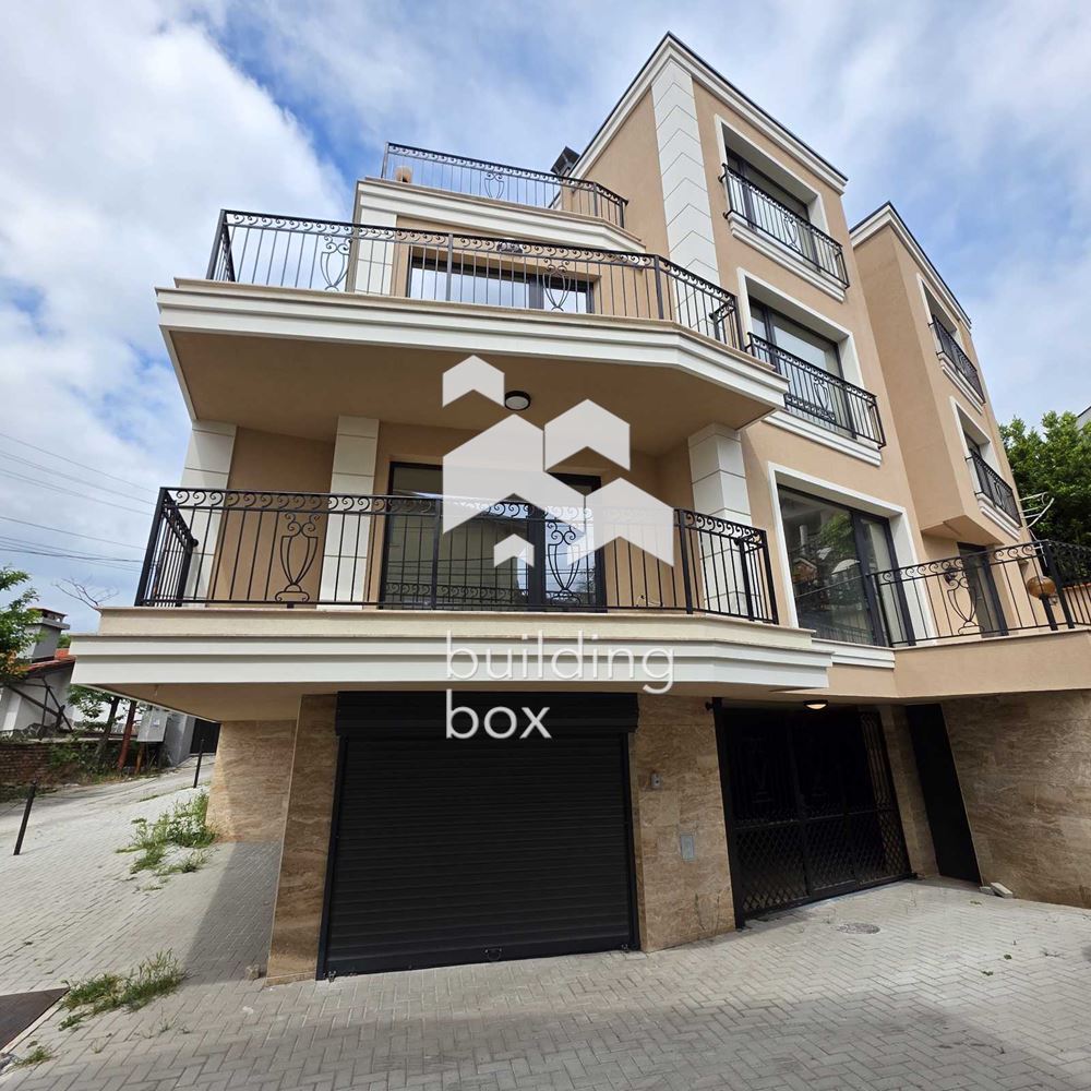 Двустаен апартамент - Център - 0