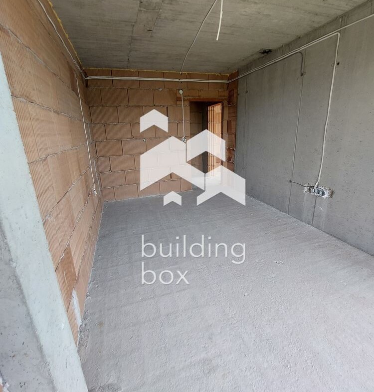 Тристаен апартамент - кв. Младежки хълм - 0