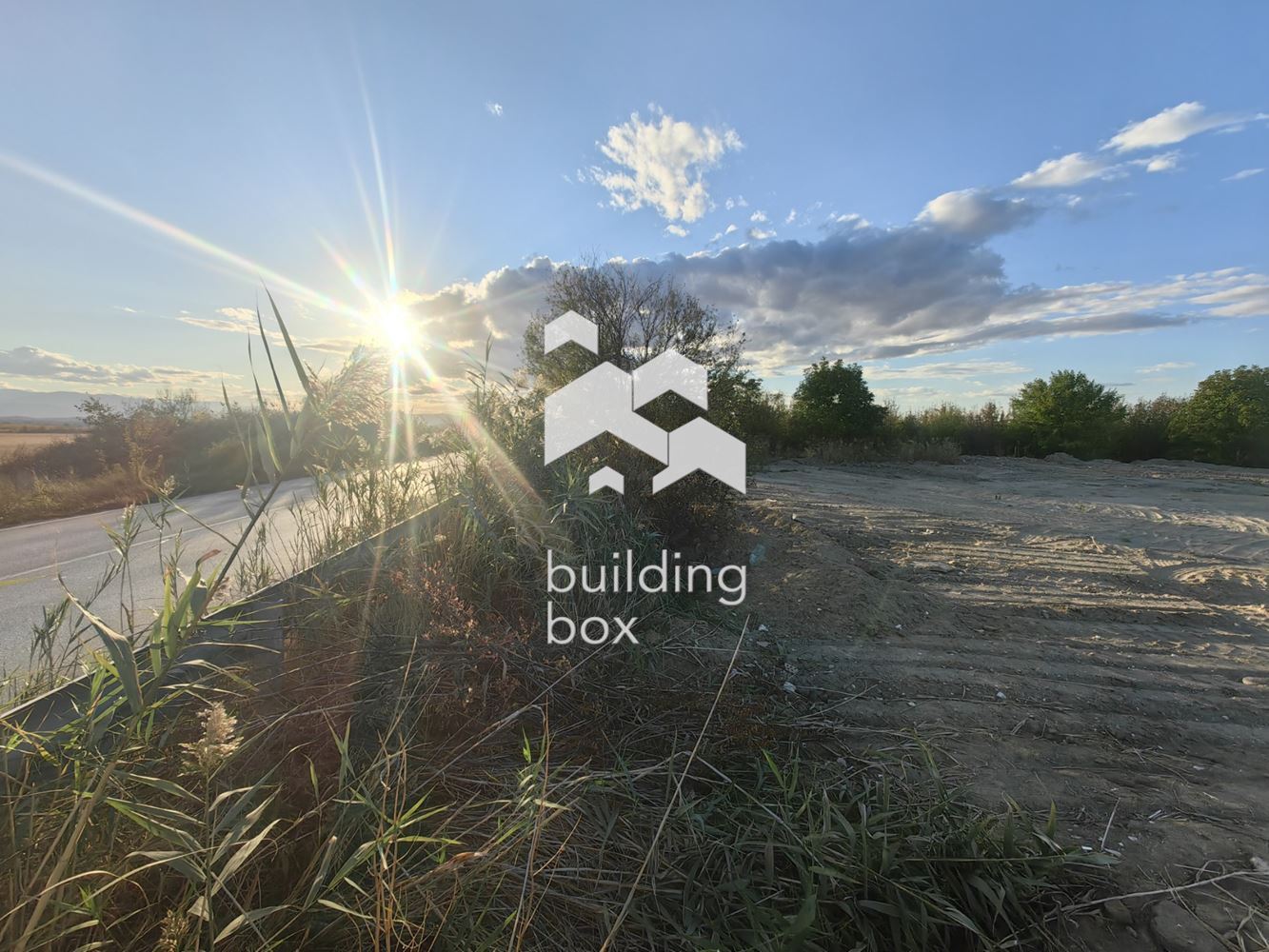 Промишлен парцел с голямо лице на главен път до гр. Пловдив - 0