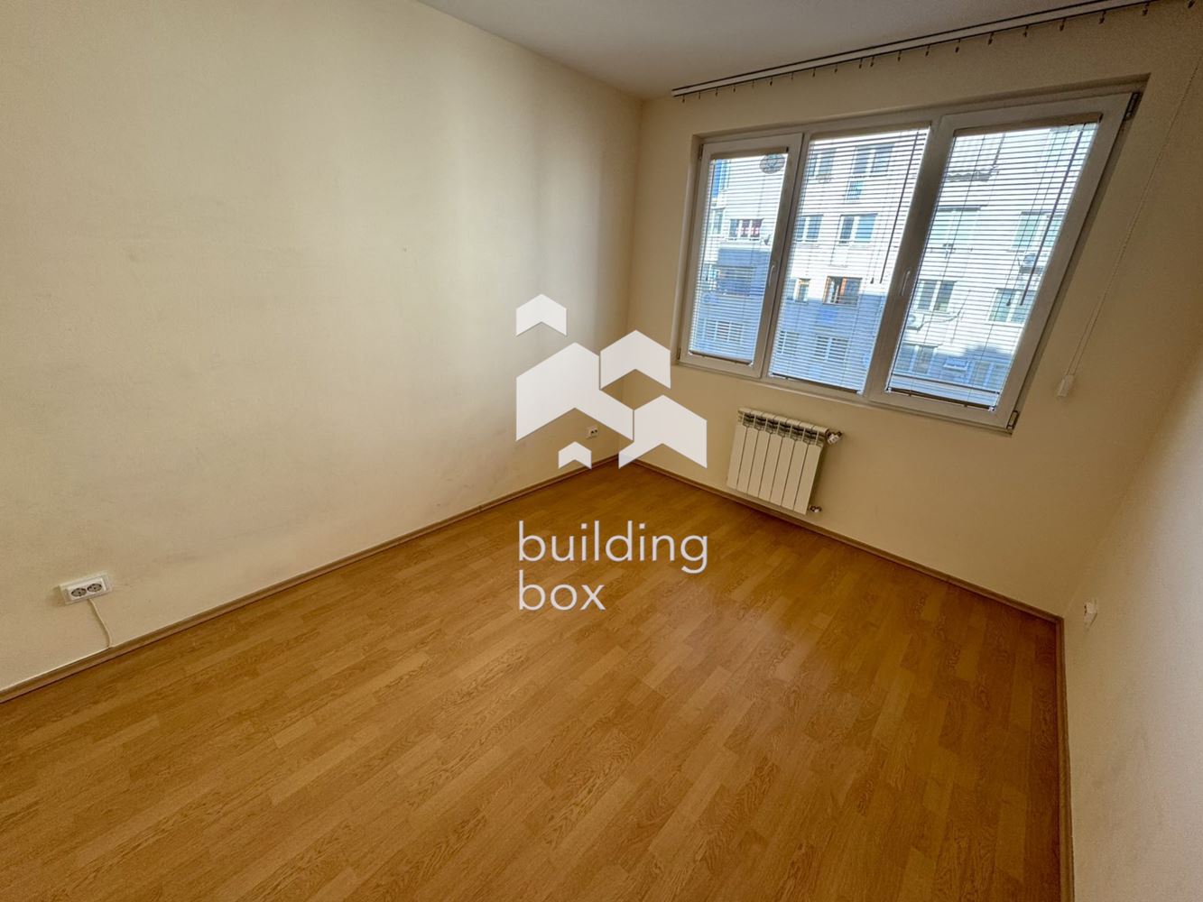 Необзаведен апартамент в Младост 1 - 0