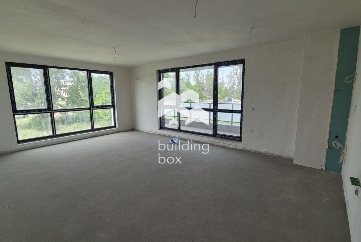 Тристаен апартамент до "Гребна база" - 0