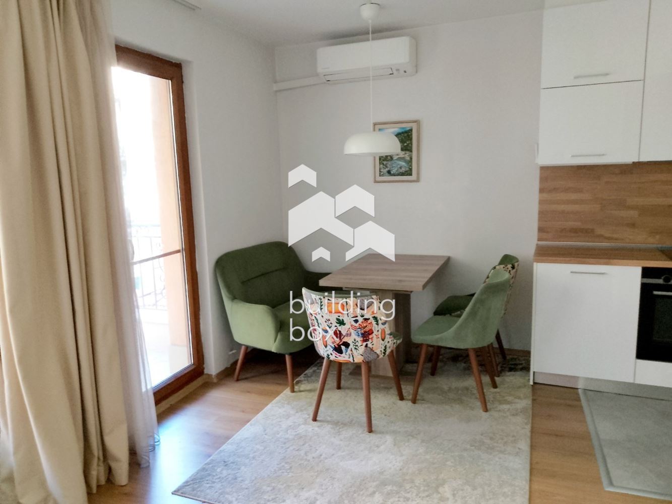 Уютен тристаен апартамент в кв. Оборище - 0