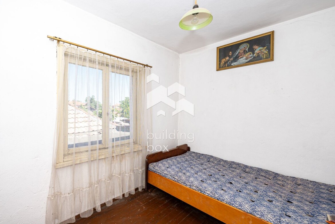 Двуетажна къща - гр. Раковски - 0