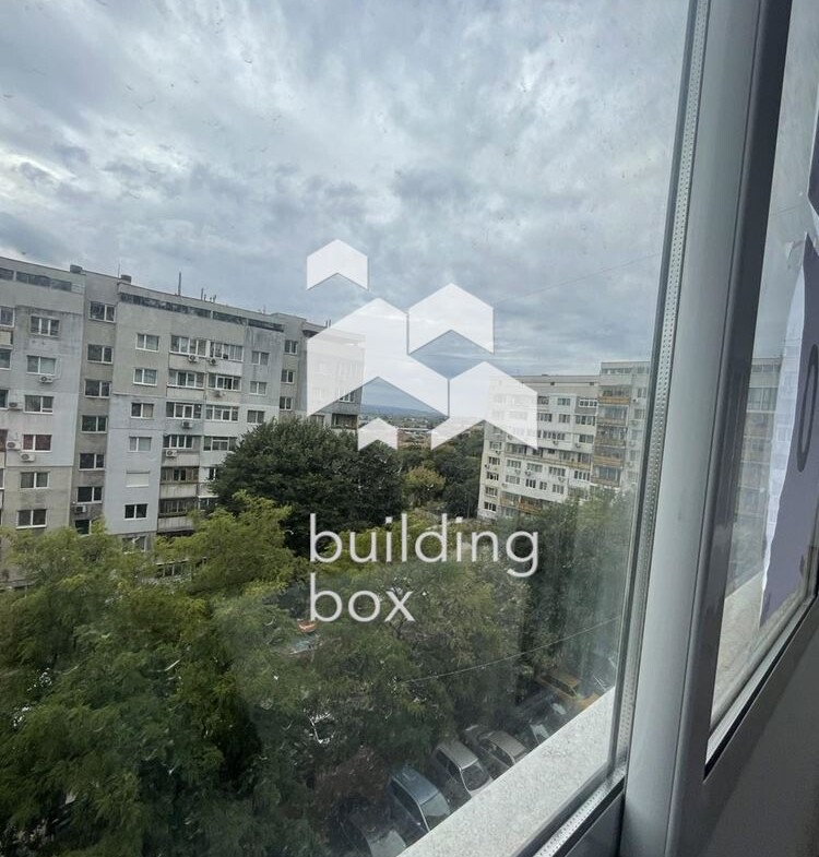 Прекрасен Тухлен Апарамент на Отлична Локация - 0