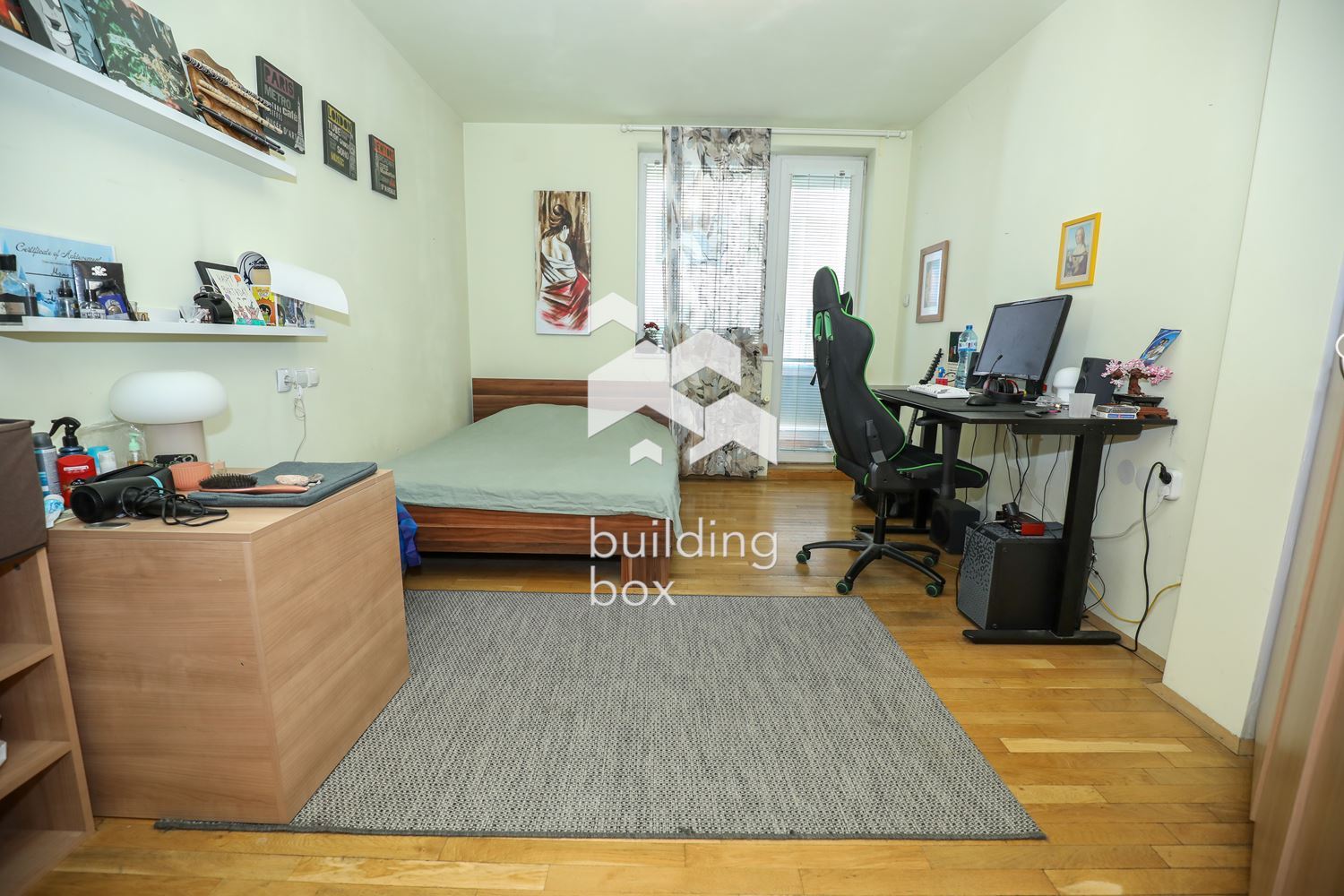 Тристаен апартаменти в сърцето на София - 0