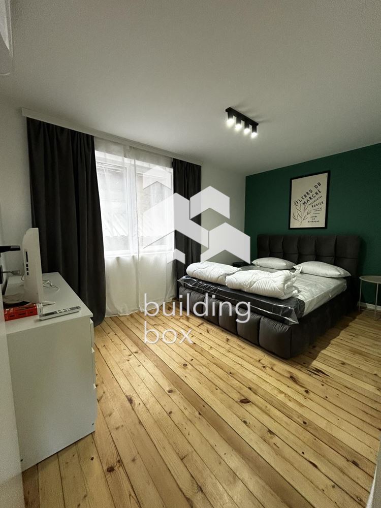 Двустаен апартамент – Център