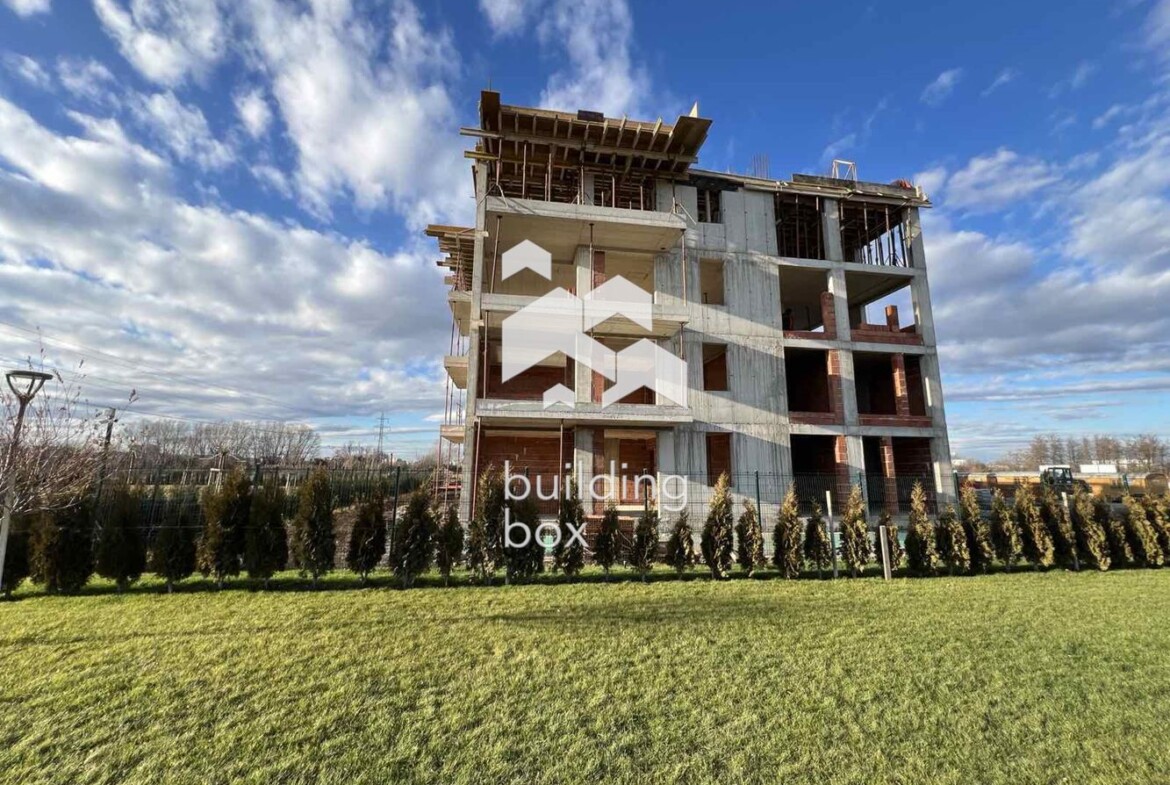 Тристаен апартамент с две паркоместа включени в цената - 0