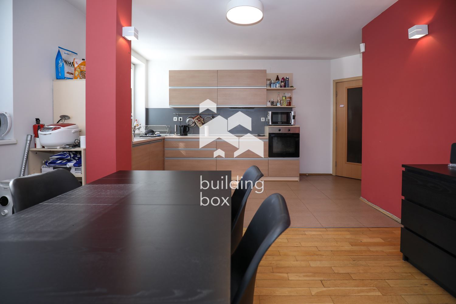 Тристаен апартаменти в сърцето на София - 0