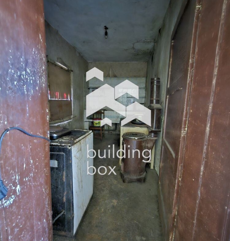 Къща за ремонт - с. Стряма - 0