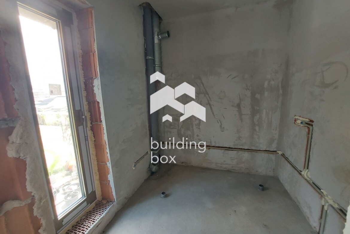 Продава тристаен апартамент - 0